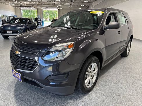 Used 2016 Chevrolet Equinox LS FWD image 3