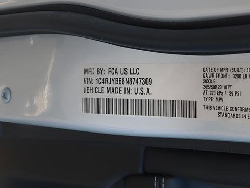 Used 2022 Jeep Grand Cherokee Limited 4xe image 28