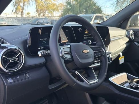 New 2026 Chevrolet Equinox LT w/ Safety and Technology Package FWD image 22