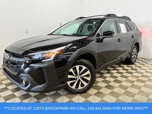Used 2024 Subaru Outback Premium AWD/4WD image 1