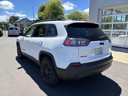 Certified 2023 Jeep Cherokee Altitude Lux AWD/4WD image 3
