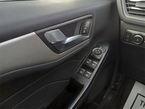 Used 2022 Ford Escape SEL image 26