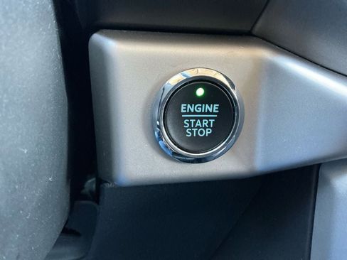 Used 2022 Ford Expedition XLT image 21