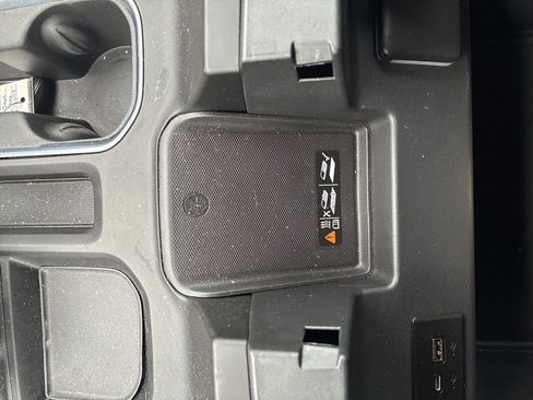 Used 2022 Chevrolet Silverado 1500 LT Trail Boss w/ Protection Package image 27