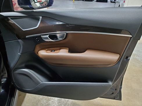 Used 2019 Volvo XC90 T6 Momentum w/ Advanced Package image 17