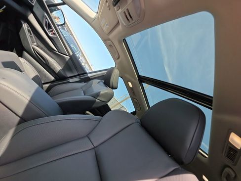 New 2026 Subaru Ascent Limited AWD/4WD image 25