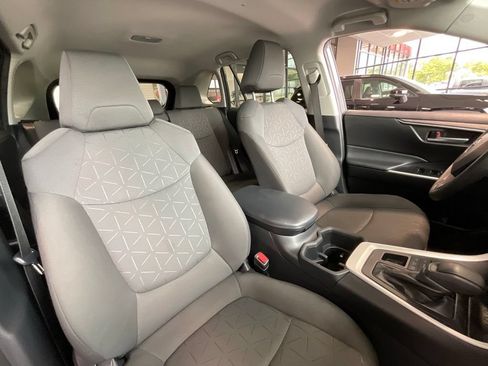Certified 2023 Toyota RAV4 XLE AWD/4WD image 18