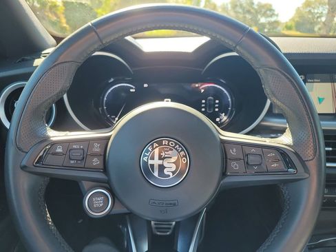 Used 2024 Alfa Romeo Stelvio Ti image 22