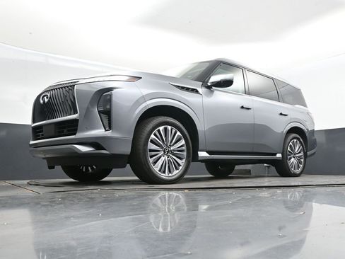 Certified 2025 INFINITI QX80 Sensory image 45
