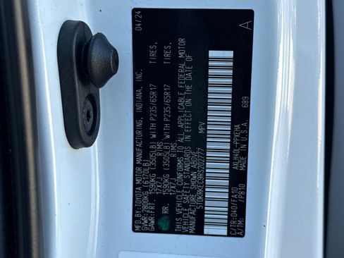 Used 2024 Toyota Sienna LE image 25