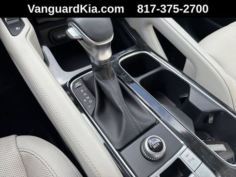 Used 2023 Kia Telluride EX w/ EX Captain's Chair Package FWD image 24