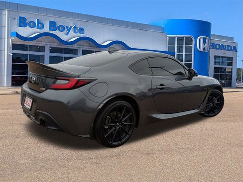 Used 2025 Toyota GR86 Premium image 5