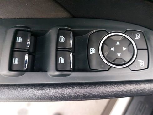 Certified 2019 Ford Explorer XLT w/ Equipment Group 202A image 28