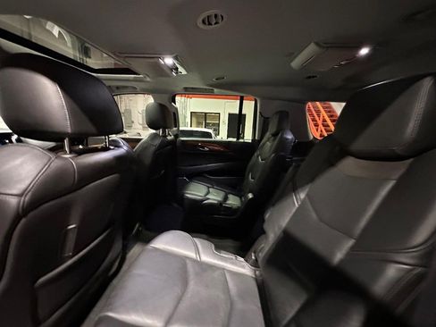 Used 2015 Cadillac Escalade ESV Premium image 13