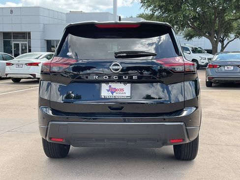 Used 2025 Nissan Rogue SV FWD image 5