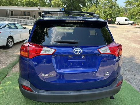 Used 2015 Toyota RAV4 LE AWD/4WD image 5