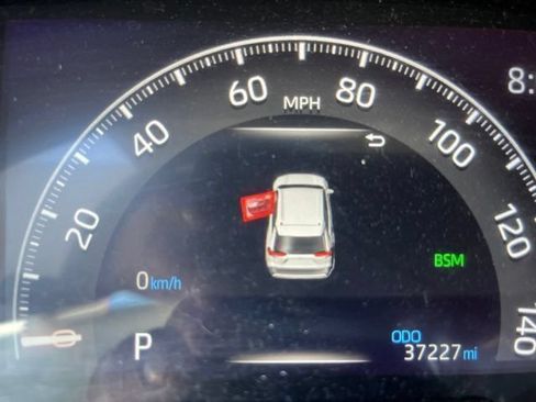 Used 2024 Toyota RAV4 XLE Premium w/ Weather Package AWD/4WD image 7
