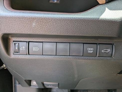Used 2023 Toyota RAV4 Limited AWD/4WD image 18