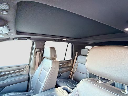 Used 2023 GMC Yukon Denali AWD/4WD image 28