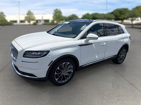 Certified 2022 Lincoln Nautilus Reserve w/ Equipment Group 201A AWD/4WD image 3