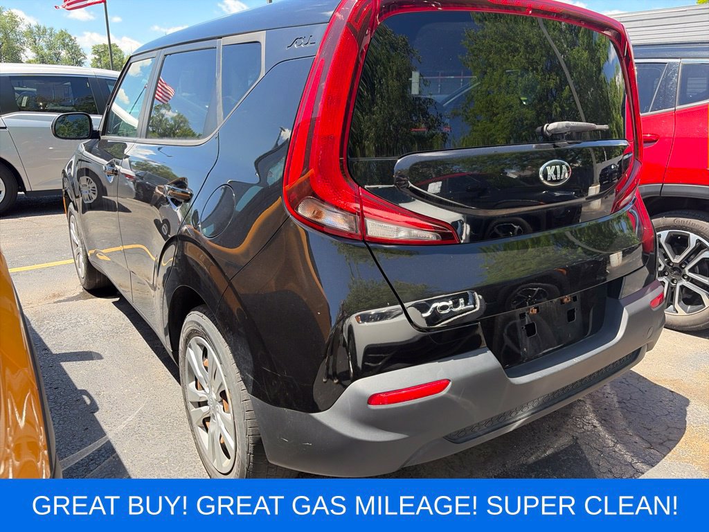 Used 2020 Kia Soul LX FWD image 2