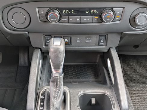 Certified 2024 Nissan Frontier SV w/ SV Convenience Package RWD image 22