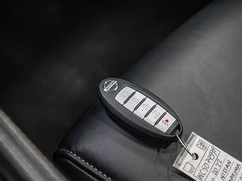 Used 2022 Nissan Maxima Platinum w/ Sport Mat Group image 27