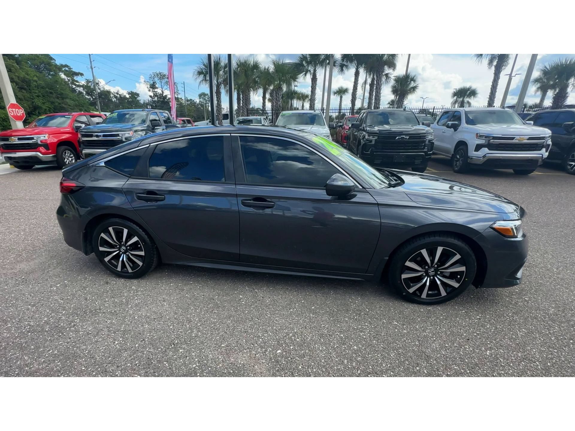 Used 2024 Honda Civic EX-L image 9