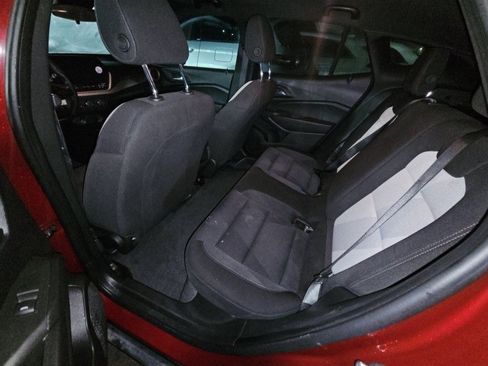 Used 2024 Chevrolet Trax RS w/ Driver Confidence Package image 25