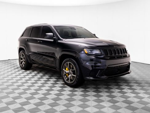 Used 2020 Jeep Grand Cherokee Trackhawk AWD/4WD image 9