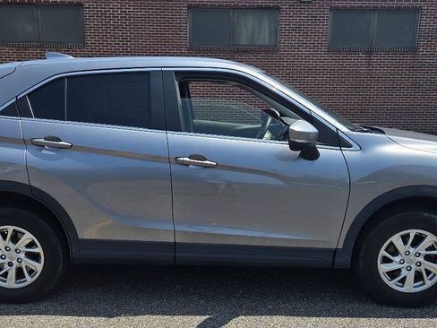 Used 2018 Mitsubishi Eclipse Cross ES AWD/4WD image 5