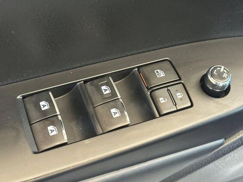 Used 2019 Toyota Highlander Limited Platinum AWD/4WD image 13