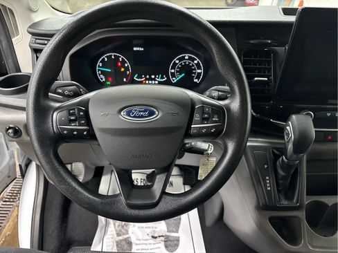 Used 2023 Ford Transit 350 XLT image 9