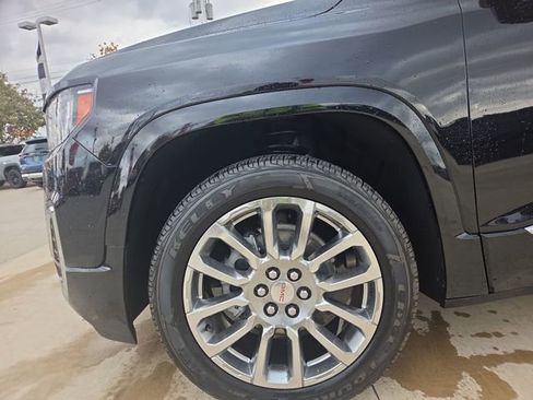 Certified 2022 GMC Acadia Denali w/ Denali Ultimate Package image 20