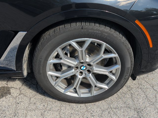 Used 2025 BMW X7 xDrive40i AWD/4WD image 43