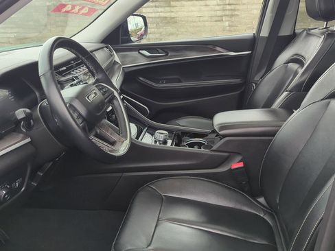 Used 2022 Jeep Grand Cherokee L Limited image 15