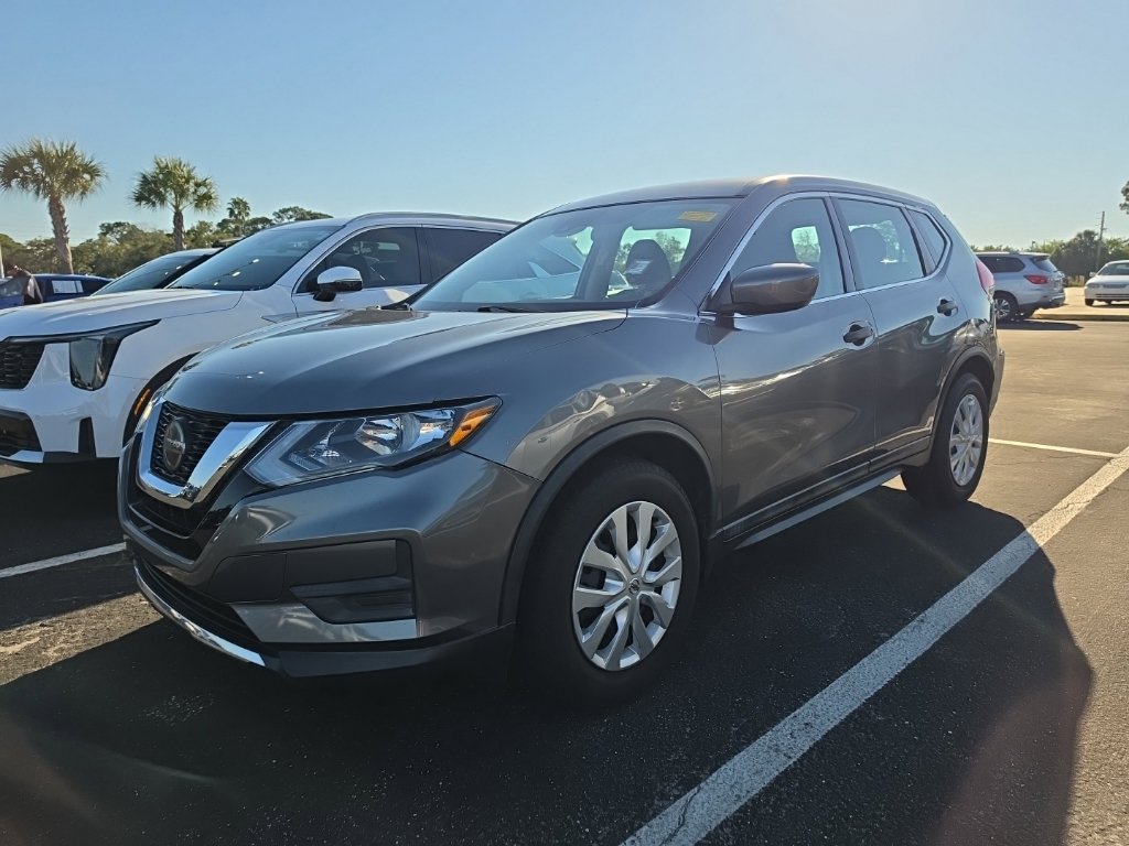 Used 2020 Nissan Rogue S FWD image 5