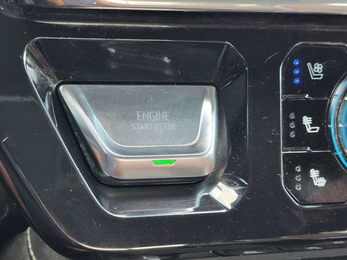 Used 2025 GMC Sierra 2500 Denali Ultimate w/ LPO, GMC Protection Package AWD/4WD image 15
