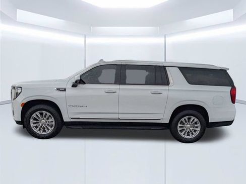 Used 2023 GMC Yukon XL SLT w/ SLT Luxury Package RWD image 7