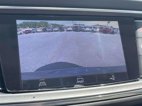 Used 2023 Buick Enclave Essence w/ Experience Buick Package AWD/4WD image 19