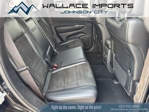 Used 2020 Jeep Grand Cherokee Altitude AWD/4WD image 41