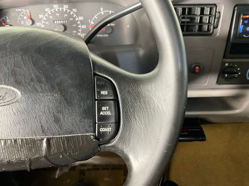 Used 1999 Ford F350 XLT image 22