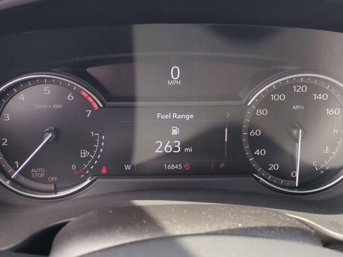 Certified 2023 Cadillac XT4 Luxury w/ Cold Weather Package FWD image 10