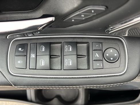 Used 2024 RAM 1500 Limited image 15