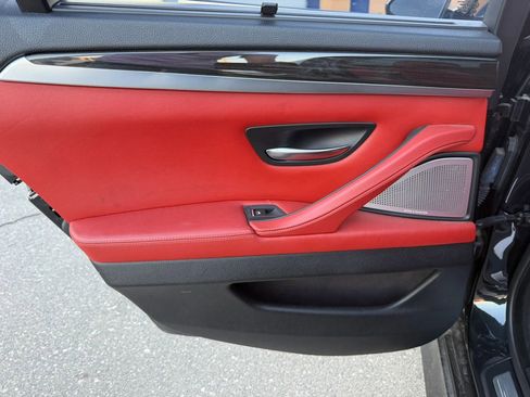 Used 2013 BMW M5 RWD image 12