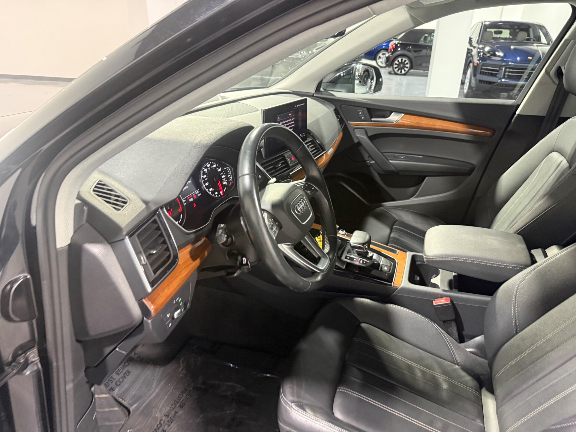 Used 2023 Audi Q5 2.0T Premium w/ Convenience Package AWD/4WD image 20
