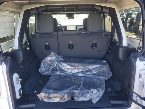 New 2026 Jeep Wrangler Unlimited Sport AWD/4WD image 9