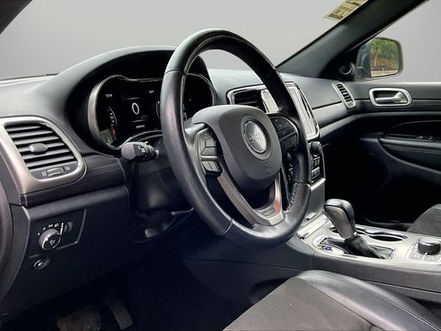 Used 2022 Jeep Grand Cherokee Laredo X AWD/4WD image 19
