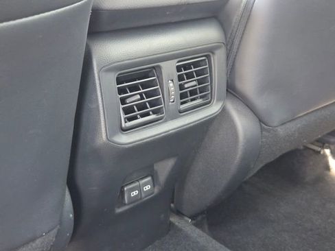 Used 2022 Toyota RAV4 XLE Premium AWD/4WD image 15