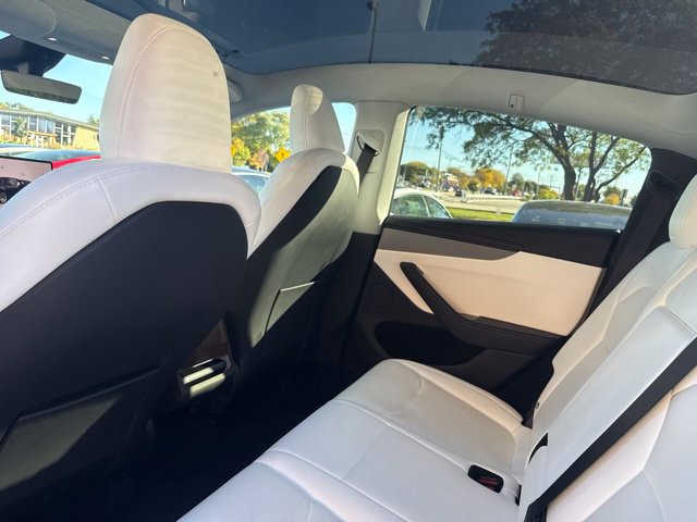 Used 2026 Tesla Model Y Long Range AWD/4WD image 16